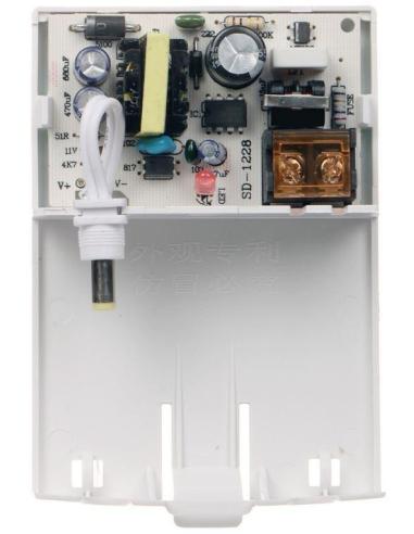 ZASILACZ PROTEC 12V/1.5A 1749