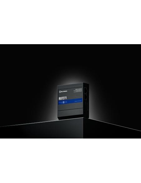 Teltonika RUT271 router przemysłowy 5G RedCup (RUT271000000)