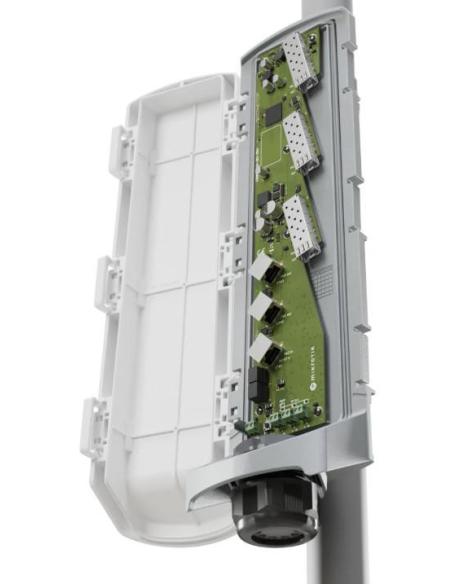 MIKROTIK ROUTERBOARD CSS606-1G-2Gi-3S+OUT